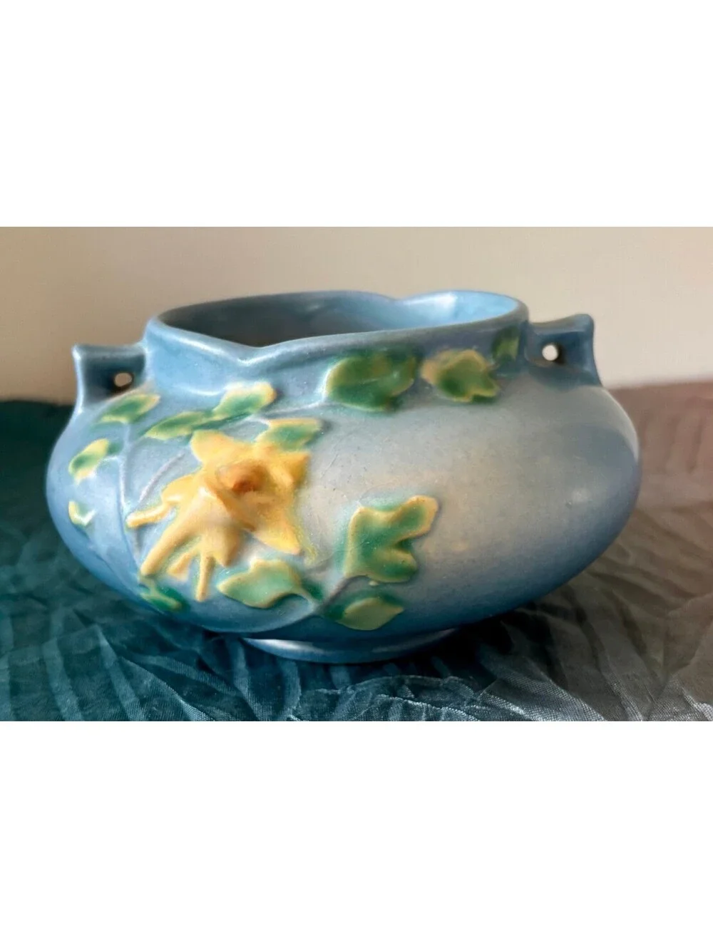 Vintage Roseville White Rose 653-3 Blue Art Pottery Planter Jardiniere 1940